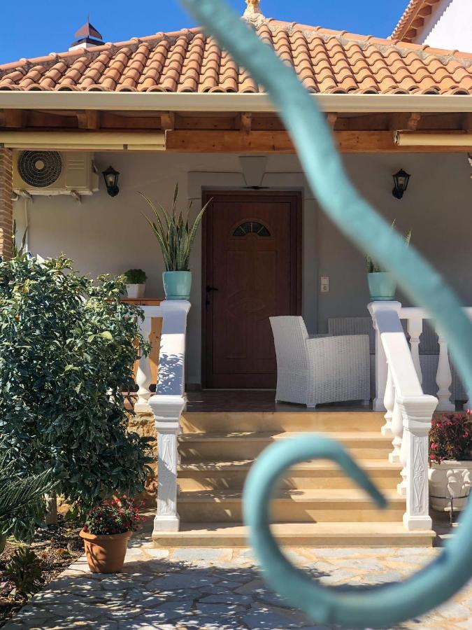 Milos Apartments Himare Exterior foto