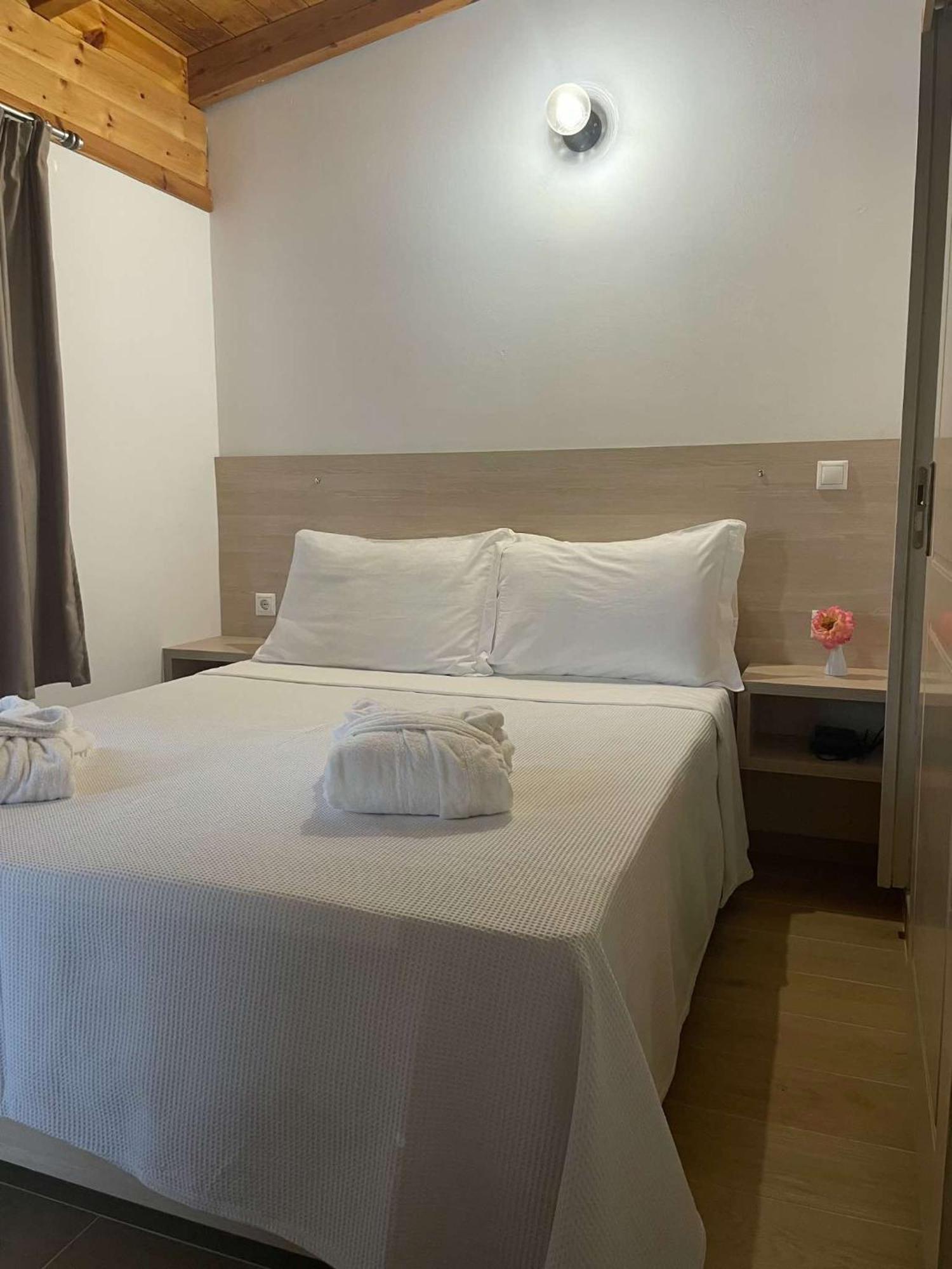 Milos Apartments Himare Exterior foto