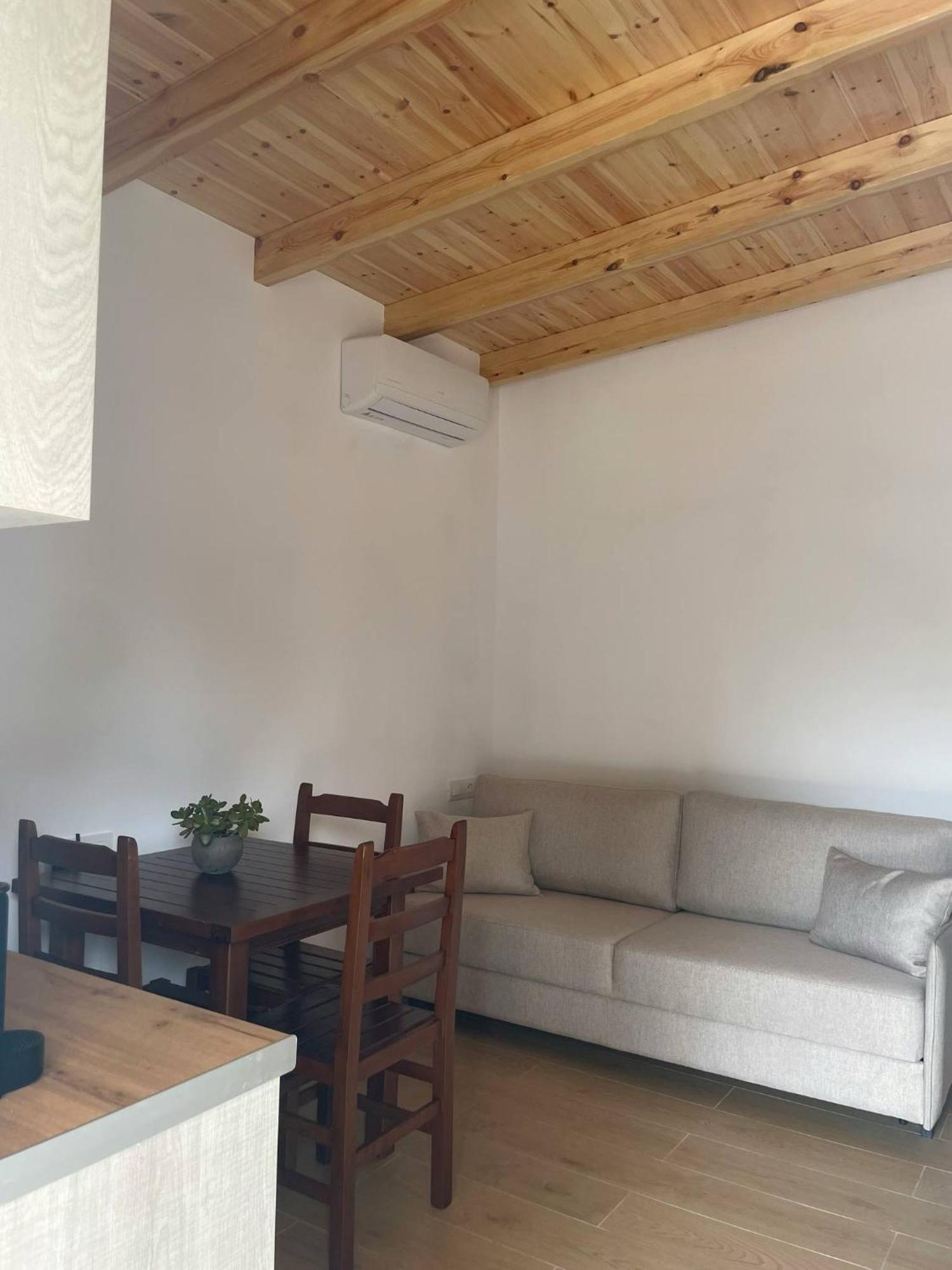 Milos Apartments Himare Exterior foto